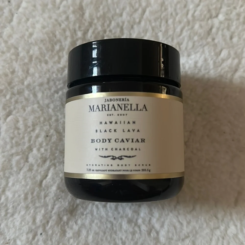 New | Marianella | Hawaiian Black Lava Body Caviar With Charcoal Body Scrub - Picture 1 of 4